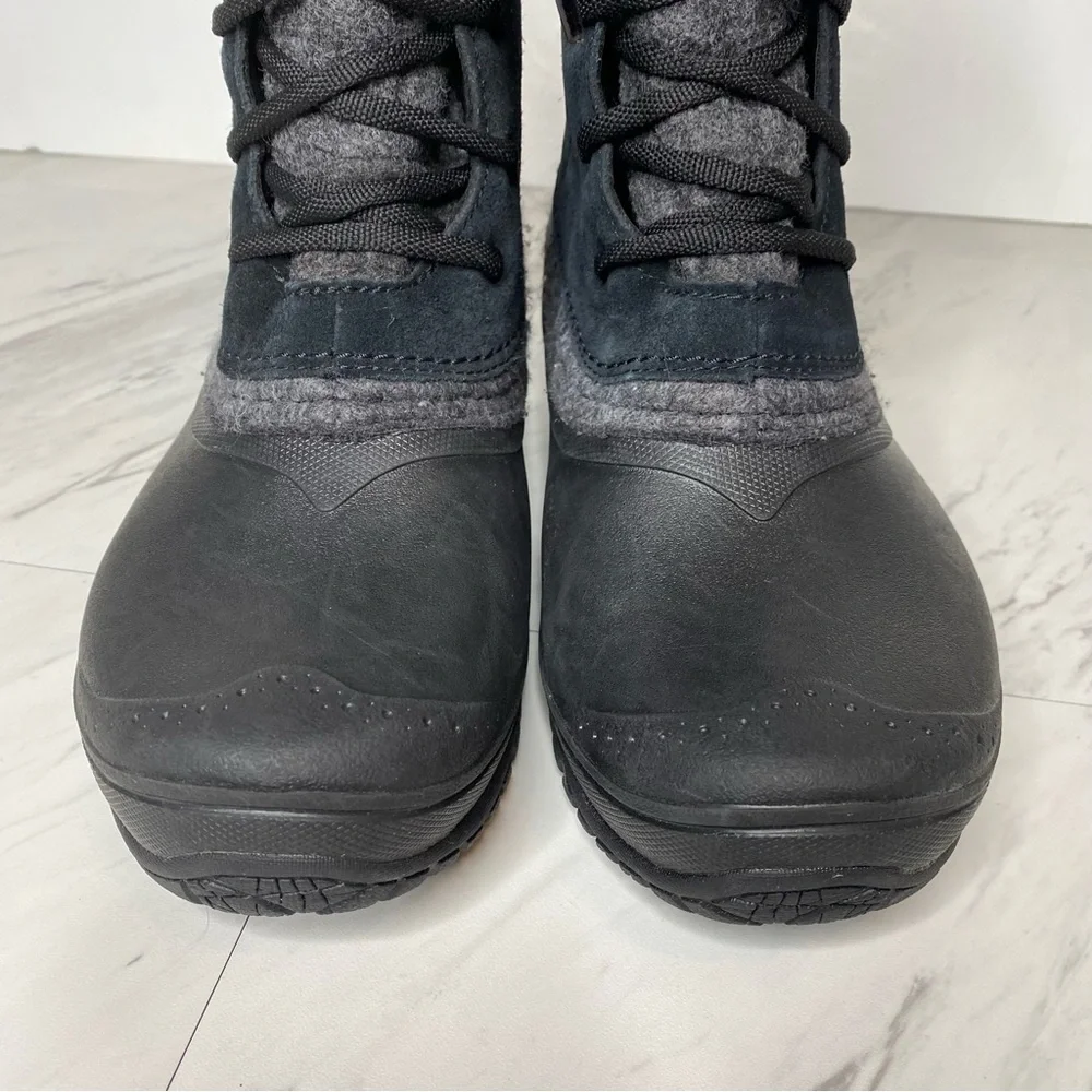 The North Face Shellista II Lace Up Winter Boot 8